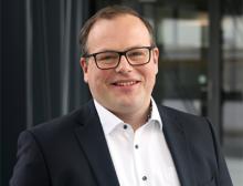 Andreas Johannes Vorholt vom Max-Planck-Institut für Chemische Energiekonversion in Mülheim an der Ruhr erhält den Dechema-Preis 2022