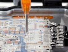 Am neuen Produktionsstandort Karlsbad in Tschechien werden künftig auch raumtemperaturvernetzende Silicone wie beispielsweise Siliconvergussmassen zum Schutz empfindlicher Elektronikbauteile hergestellt