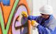 Dank der neuen Anti-Graffiti-Beschichtung von Wacker lassen sich Graffiti schnell und kostengünstig entfernen